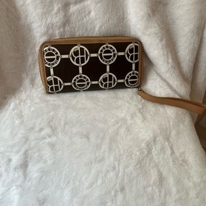 Henri bendel wallet